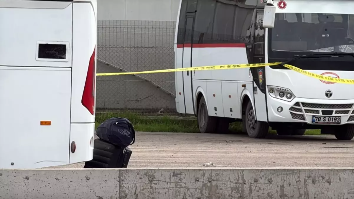 Karabük Açık Otoparkta Şüpheli Valiz Güvenlik Birimi Tarafından Patlatıldı