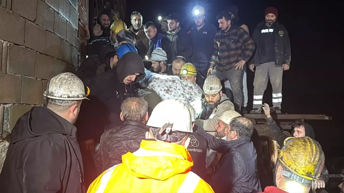 Zonguldak Kilimli Madeninde Göçük: 3 İşçi Mahsur, 2’si Hayatı Kaybetti