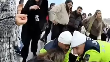 Erciyes Kayak Merkezi'nde Şeker Hastalığı Belirtileri Gösteren Sürücüye Jandarma İlk Yardım Uyguladı