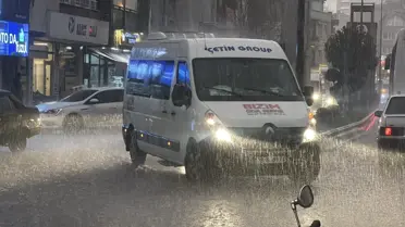 Kırklareli'de su birikintileri ve dolu etkisi