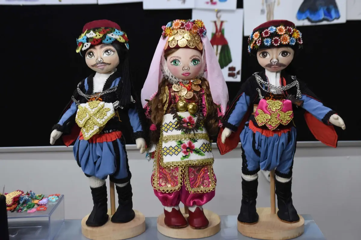 Bez Bebek Ustası Songül Kıran'dan Geleneksel Kültürün Yeniden Canlandırılması