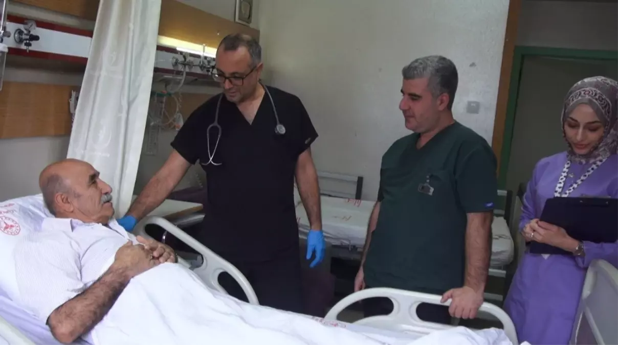 Batman’da 74 Yaşındaki Hastada Nadir Bir Damar Kapama Ameliyatı Başarıyla Tamamlandı
