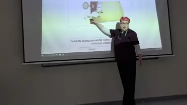 Diyabet eğitimi sırasında katılımcılar