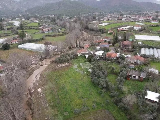 Sel sonrası kurtarma çalışmaları