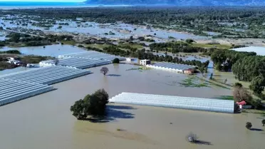 Muğla ve Antalya’da Sel Felaketi: Ev ve Seralar Sular Altında