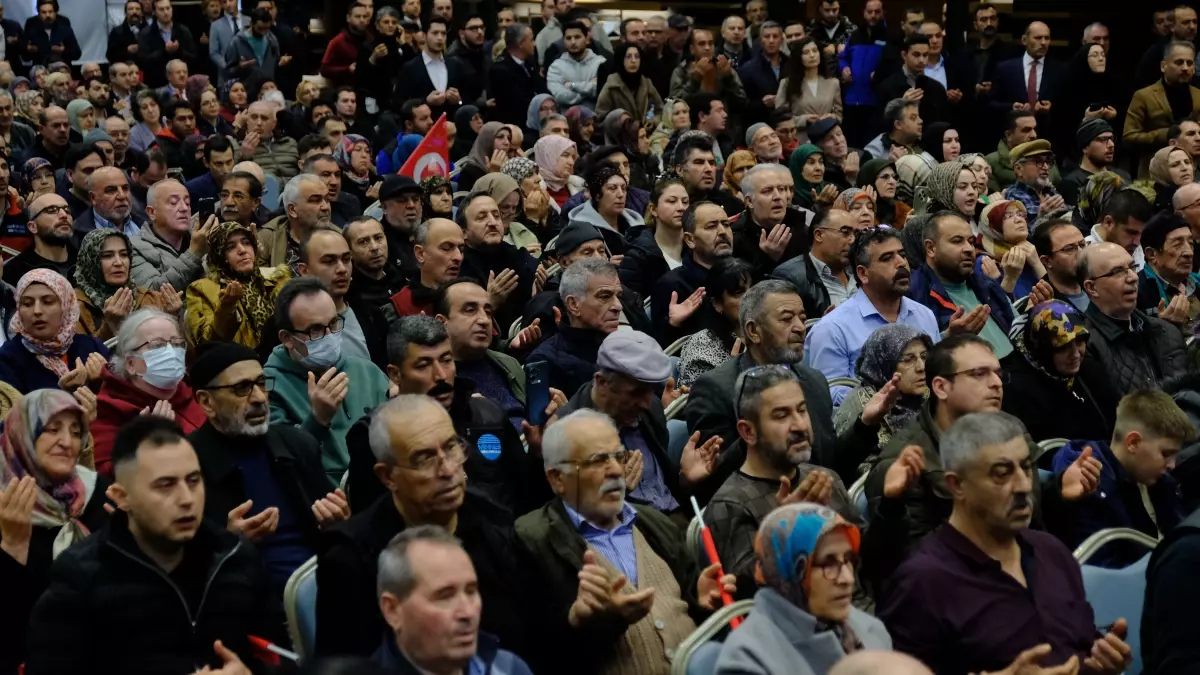 Bakan Kurum, Konya Deprem Konutları Projesi Çerçevesinde CHP'yi Eleştirdi