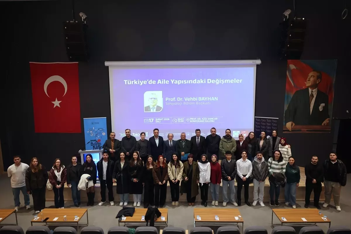 BANÜ'de Aile Yapısındaki Değişimler ve 2025 Aile Yılı Üzerine Derinlemesine Konferans