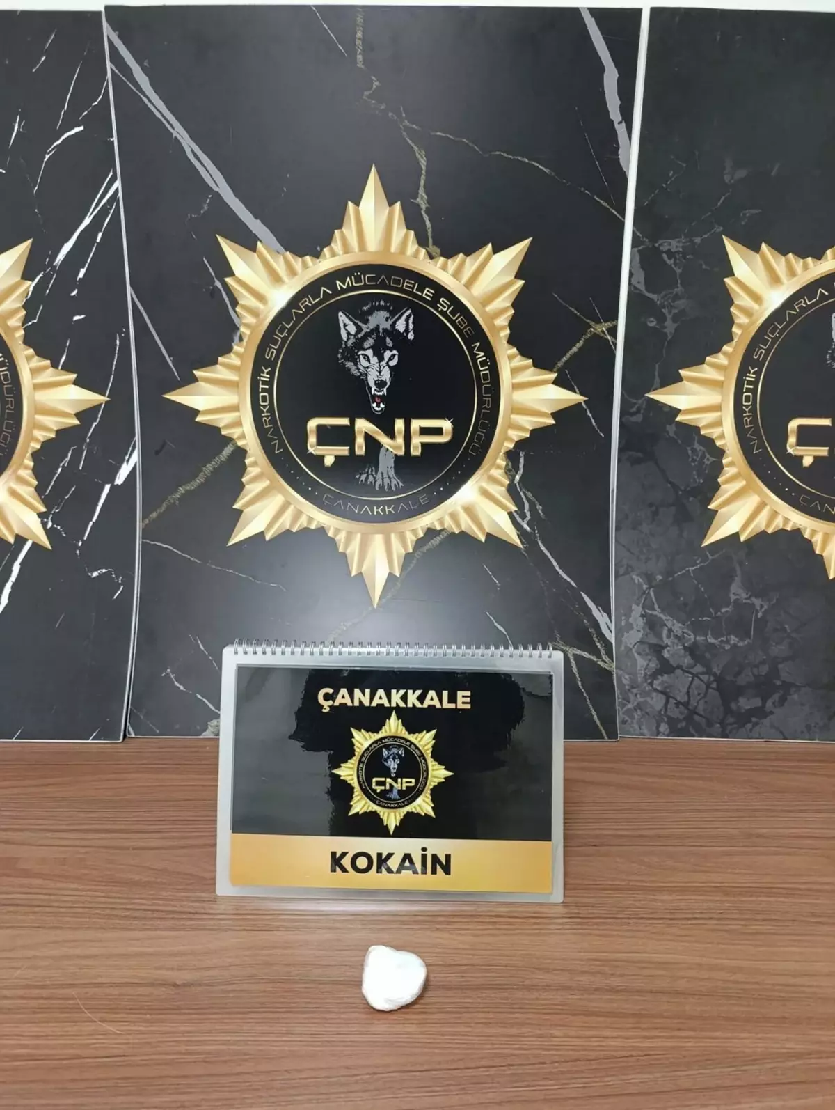 Çanakkale’de gerçekleştirilen uyuşturucu ve silah operasyonunda 3 kişi gözaltına alındı