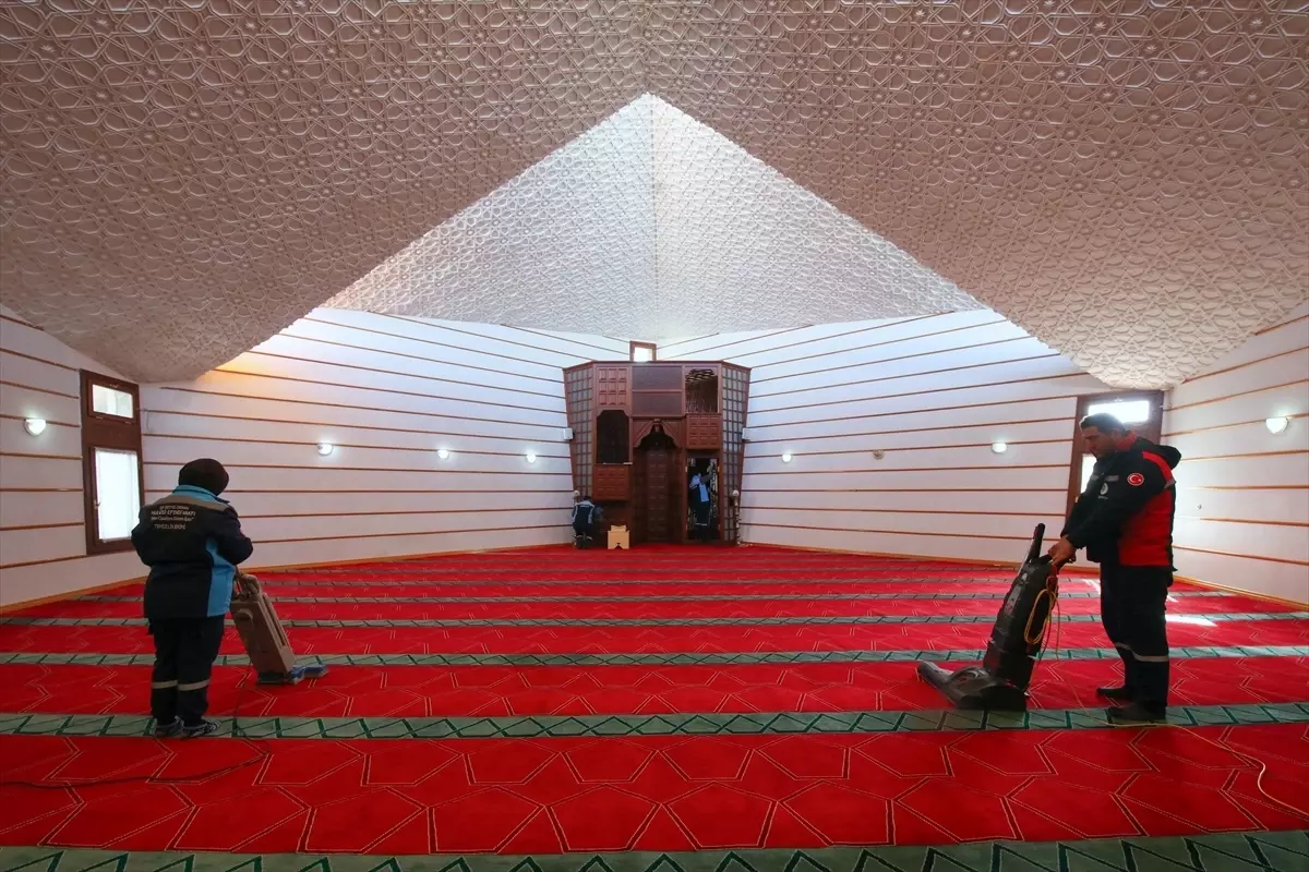 Darende Camileri Ramazan Hazırlıklarını Tamamladı