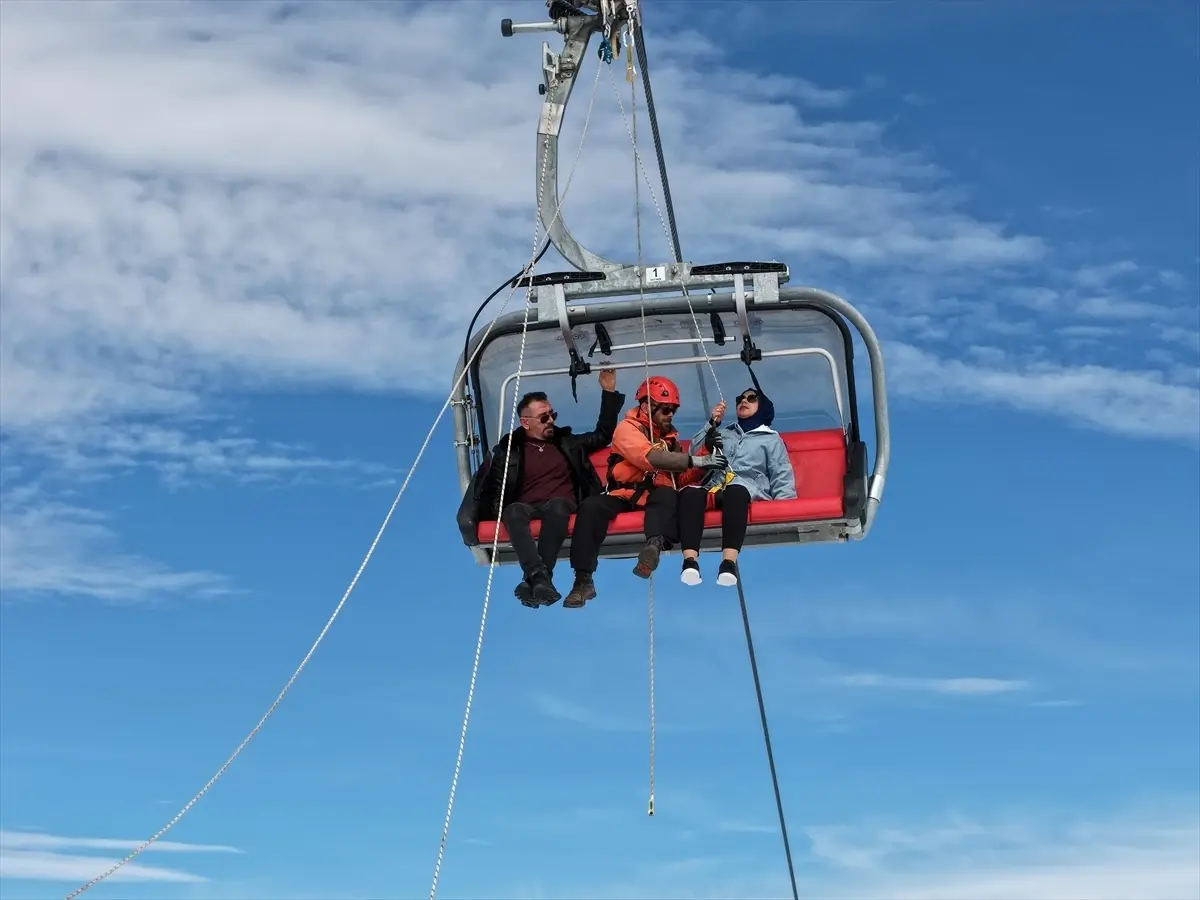 Yıldız Dağı'nda Çığ Tatbikatı Başarıyla Gerçekleştirildi
