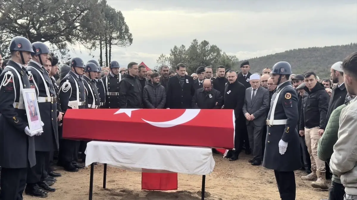 Jandarma Er Onurcan Aktaş, Kalp Krizi Nedeniyle Hayatını Kaybetti ve Sinop’ta Defnedildi