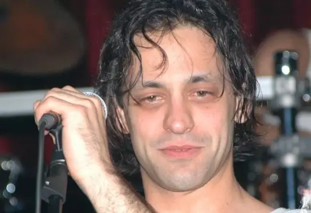 Polis ekipleri operasyonu yürütürken