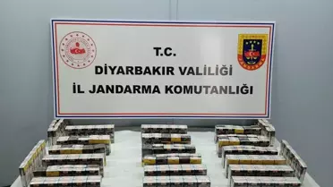 Operasyon sırasında ele geçirilen kaçak sigara paketleri