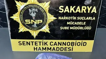 Operasyon sırasında ele geçirilen sentetik uyuşturucu