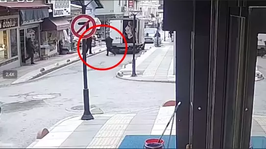 Silahlı saldırı anı kamerada