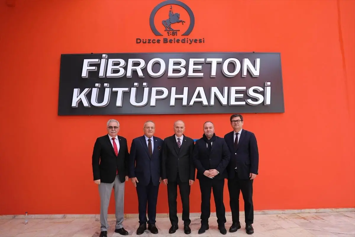 Düzce'de Fibrobeton Mimariyle Yeni Kütüphane Hizmete Açıldı