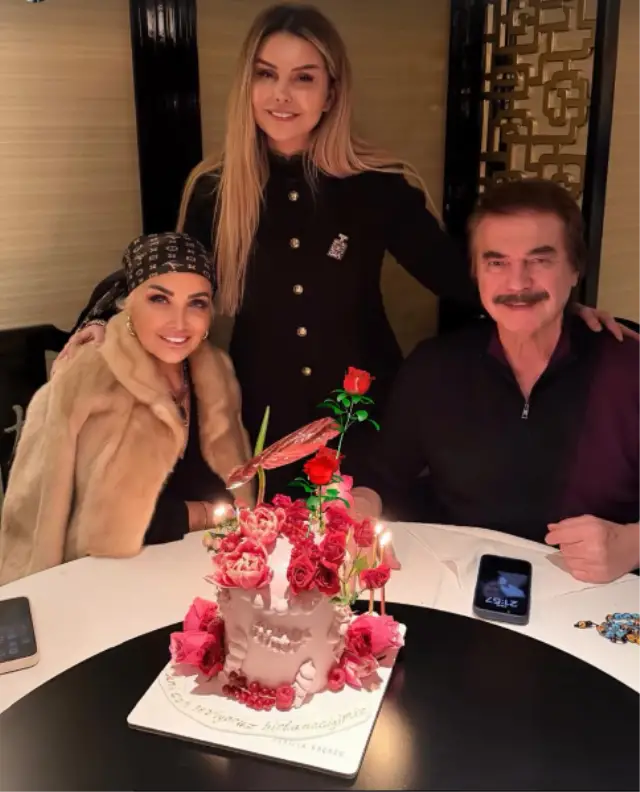 Orhan Gencebay hastane ziyaretinden bir kare