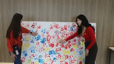 İzmir Şehir Hastanesi'nde Dünya Otizm Farkındalık Günü Etkinliği